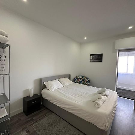 Sea View Apartment & 4 Minutes Walk To The Beach Paco de Arcos Exterior photo