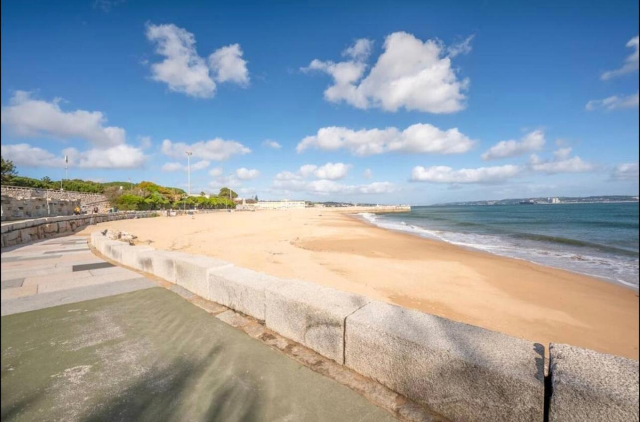 Sea View Apartment & 4 Minutes Walk To The Beach Paco de Arcos Exterior photo